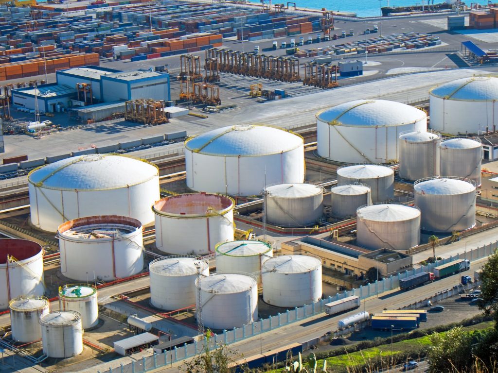 gas-tanks-and-containers.jpg
